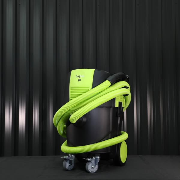 Ideal vacuum