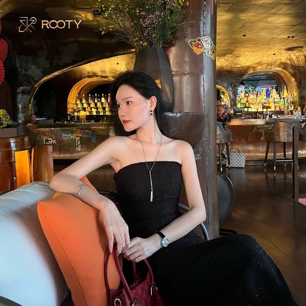 Upscale lounge