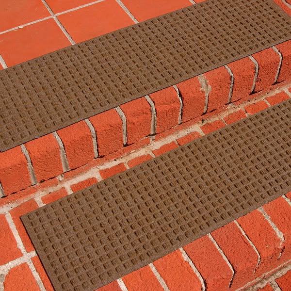 frontgate.com
