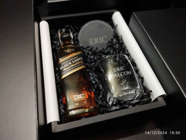 Personalized ice