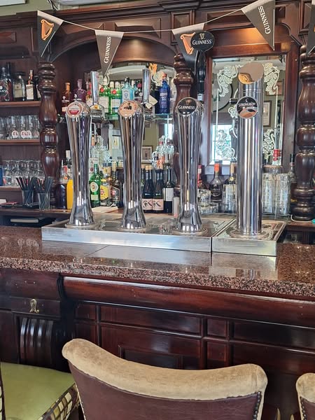 Popular pub