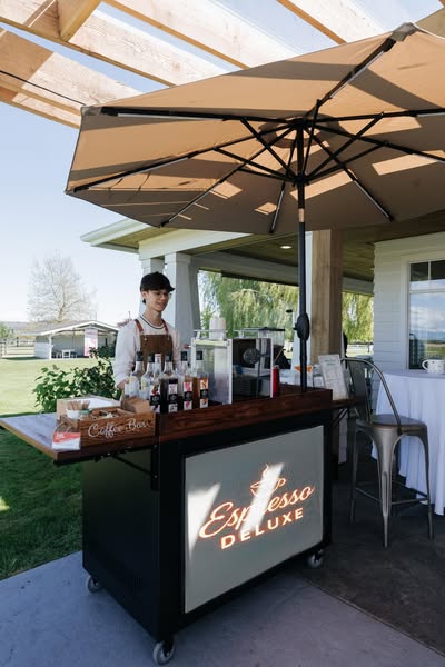 Compact cafe