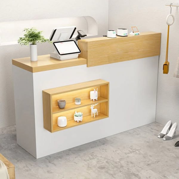 Elegant shelf