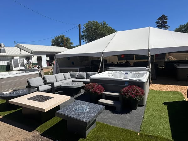 Outdoor living furniture