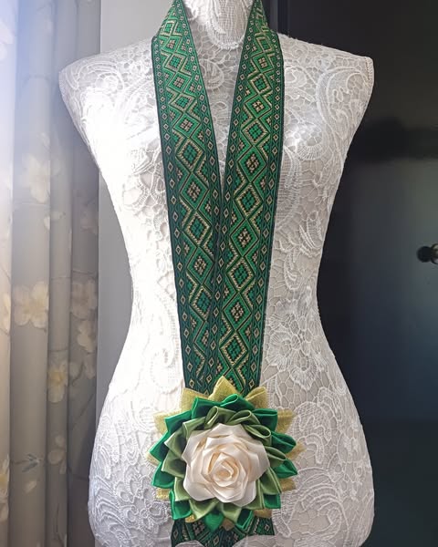 Elegant garland