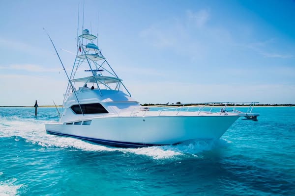 Luxurious charter