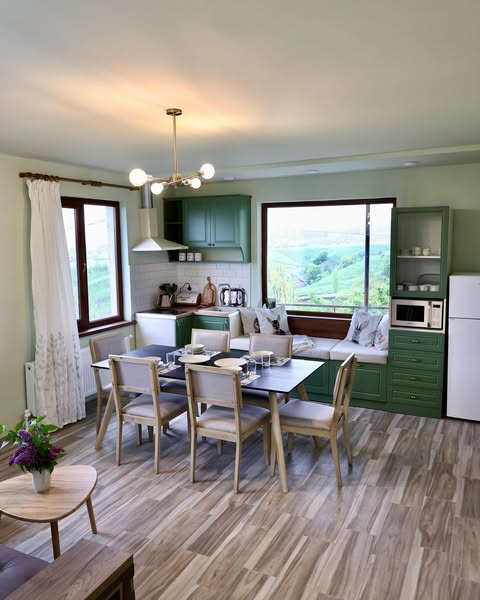 Kitchenware and appliances