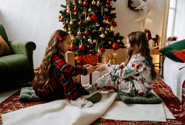 online shopping for holiday decorations