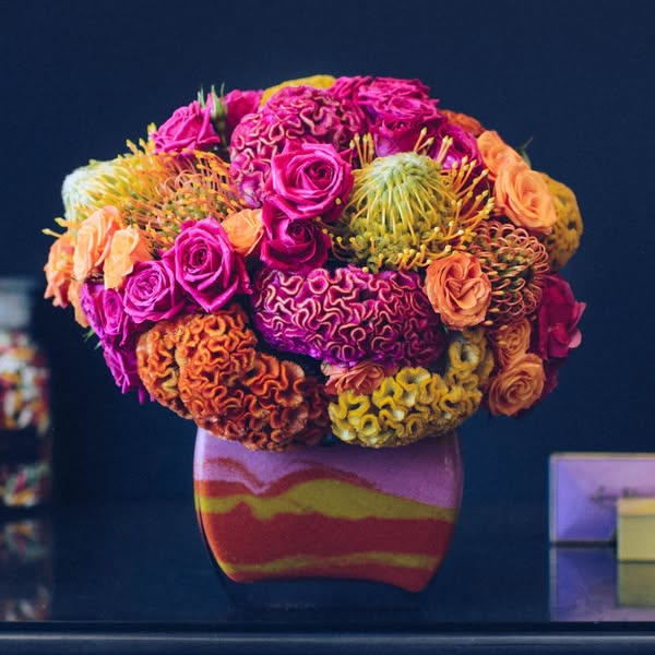 Eye-catching round
