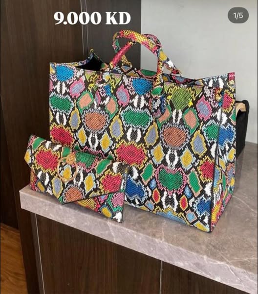Versatile square