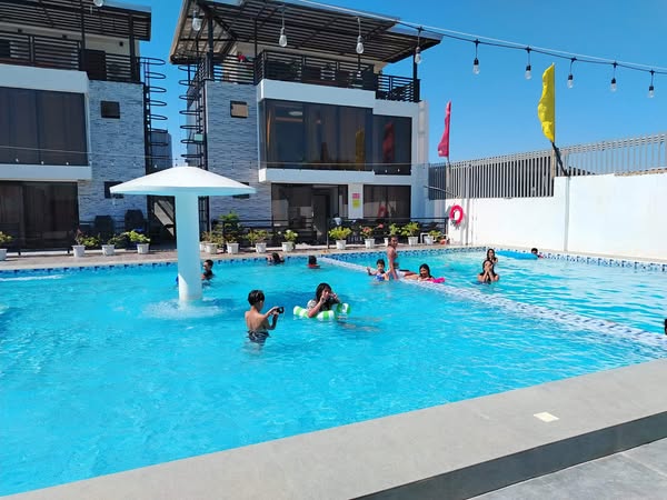 Complete resort