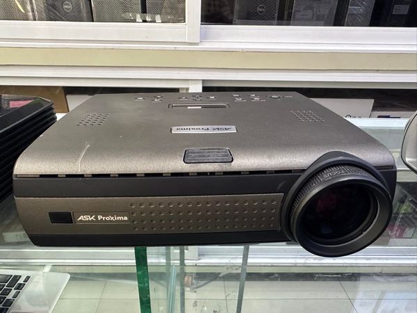 Projector Screen