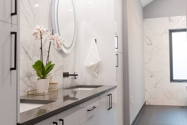 Modern bath