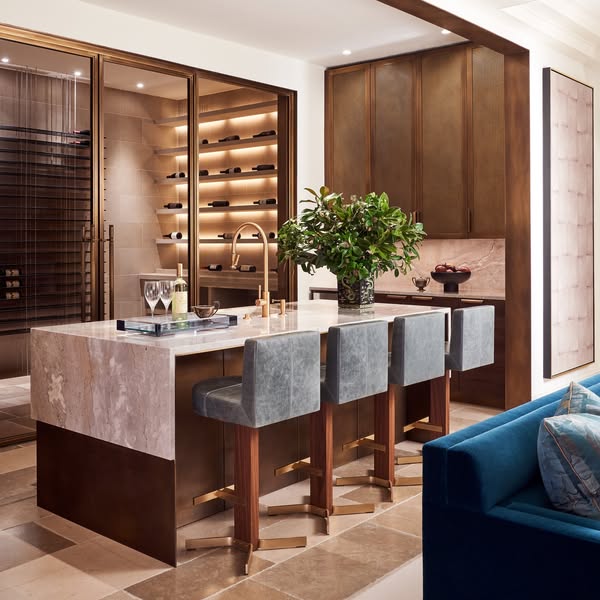 Exquisite neutral