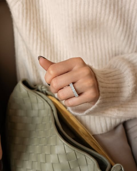Simple ring