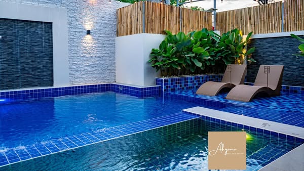 Extraordinary resort