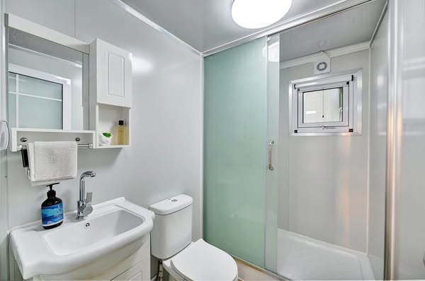 Practical vanity