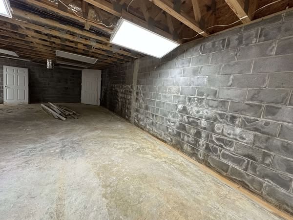 Dynamic basement