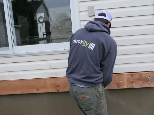 Flexible deck