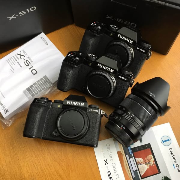 Fujifilm X-S10